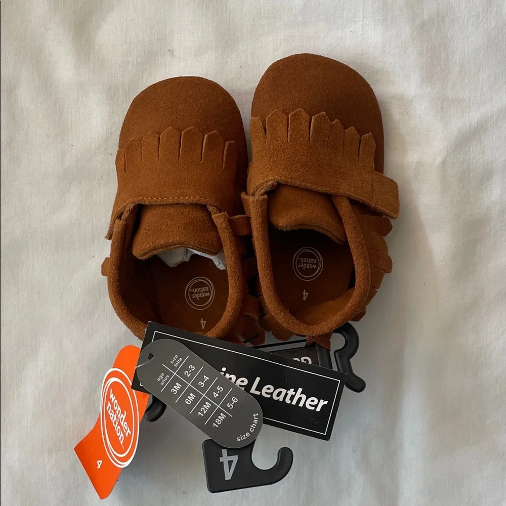 Wonder Nation Brown Kids Moccasins Size 4